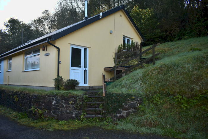 2 Bedroom House To Rent In Castle Mead, Narberth, SA67