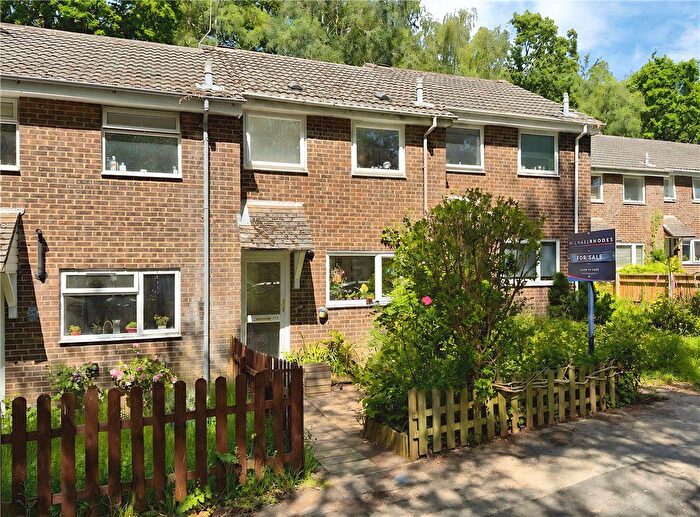 2 Bedroom Terraced House For Sale In Sandpiper Road, Lordswood, Southampton, Hampshire, SO16
