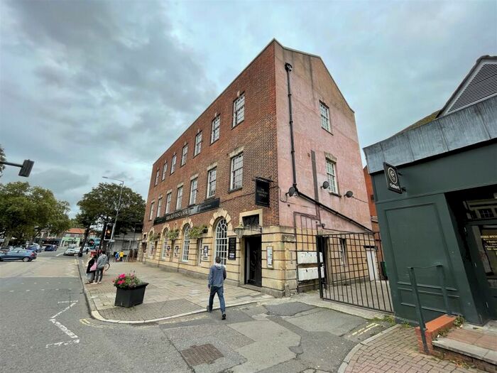 2 Bedroom Flat To Rent In Fishponds Road, Fishponds, Bristol, BS16