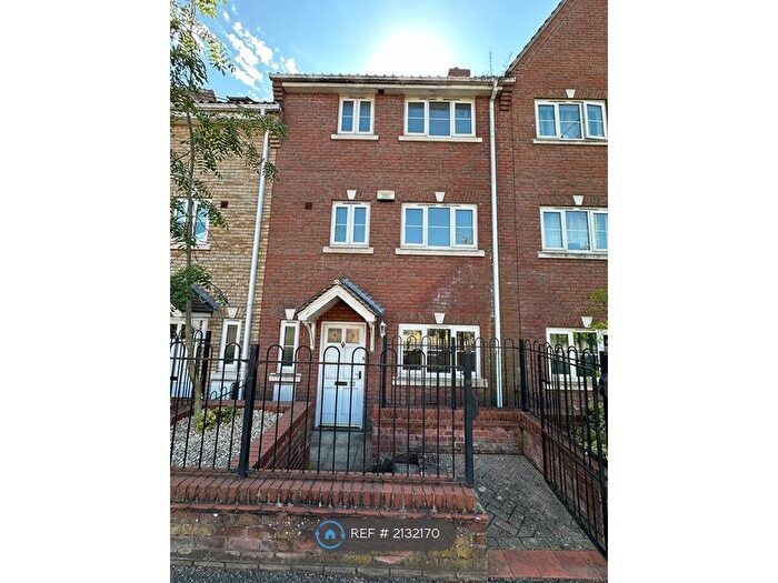 4 Bedroom Terraced House To Rent In Drayton Road, Norwich, NR3
