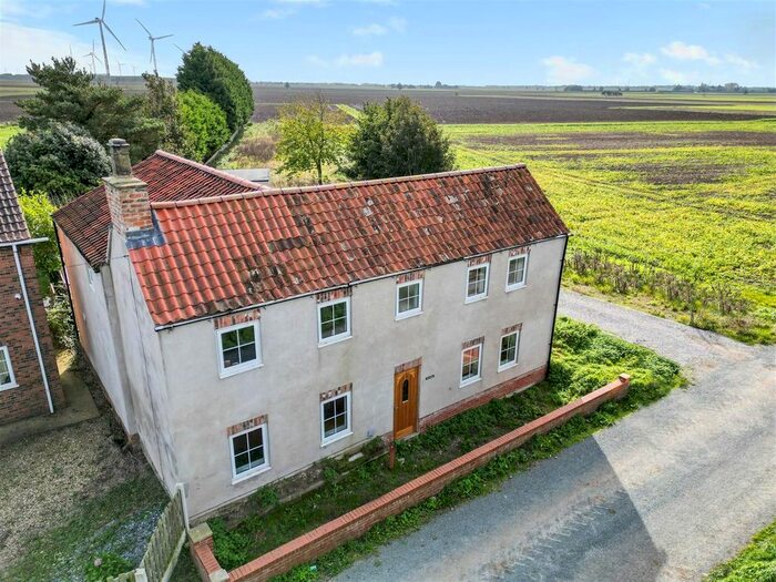 4 Bedroom Detached House For Sale In Pademoor, Eastoft, Scunthorpe, DN17