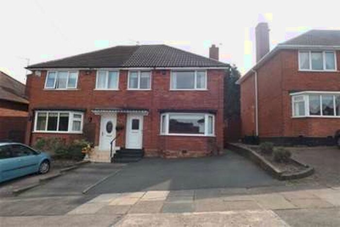 3 Bedroom House To Rent In Holmesfield Road, Great Barr, B42