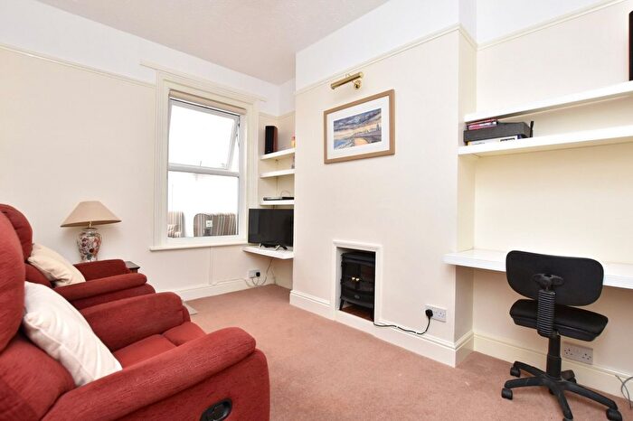 3 Bedroom Terraced House For Sale In Waverley Road, Exmouth, Devon, EX8