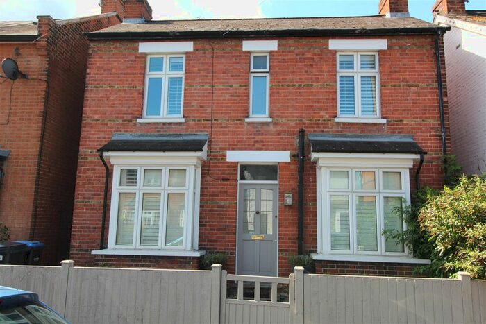 5 Bedroom Detached House To Rent In Queens Road, Egham TW20