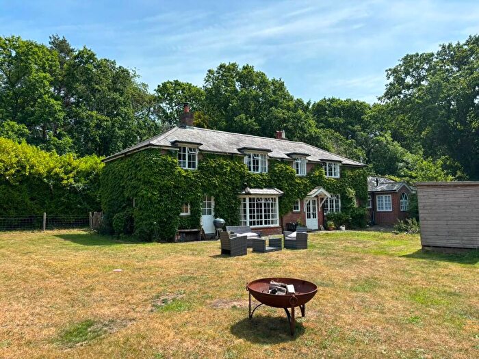 5 Bedroom Detached House For Sale In Wainsford Road, Pennington, Lymington, SO41