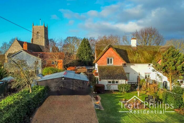 3 Bedroom Semi-Detached House For Sale In Top Road, Belaugh, Norwich, Norfolk, NR12