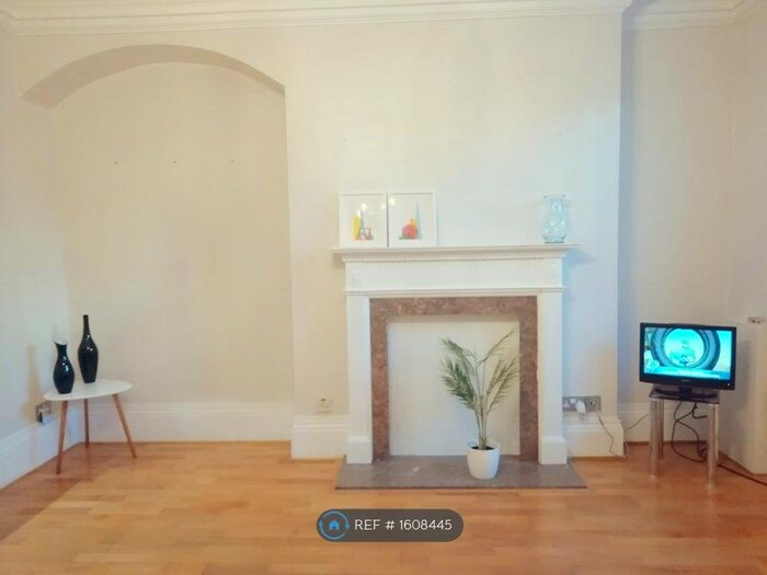 1 Bedroom Flat To Rent In Lancaster Gate, London, W2