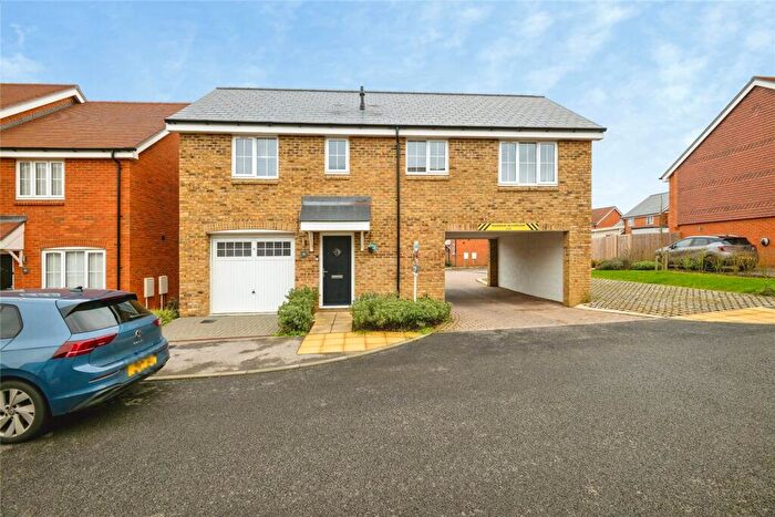 2 Bedroom Flat For Sale In Herfeld Road, Otham, Maidstone, Kent, ME15
