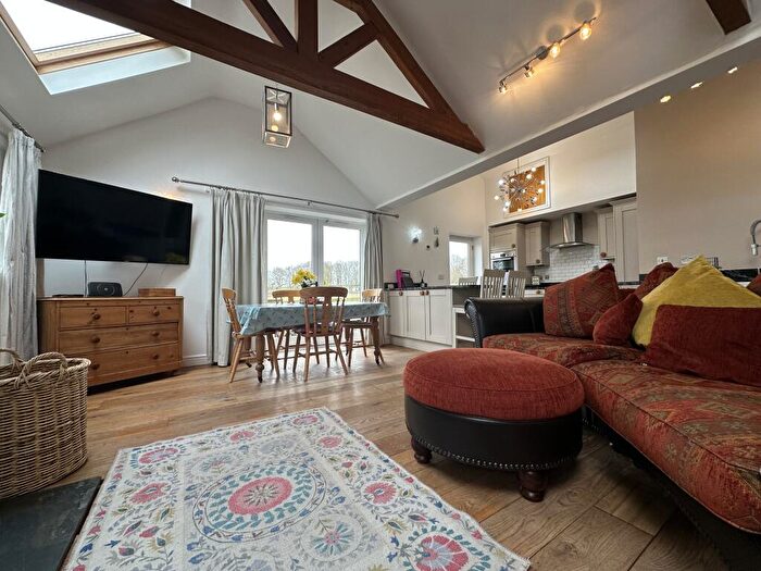 2 Bedroom Detached Bungalow To Rent In Hareway Lane, Barford, Warwick, CV35