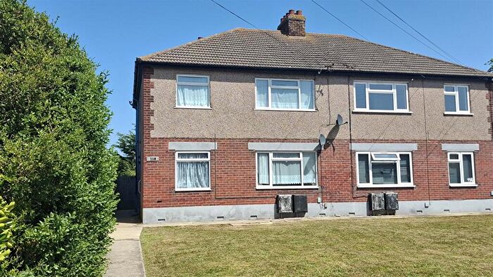 2 Bedroom Maisonette To Rent In Coppins Road, Clacton-on-Sea, CO15