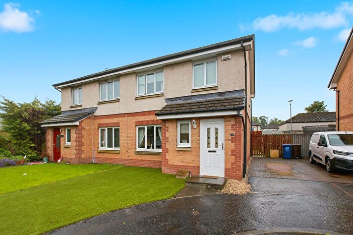 3 Bedroom Semi-Detached House For Sale In Spey Place, Johnstone, PA5