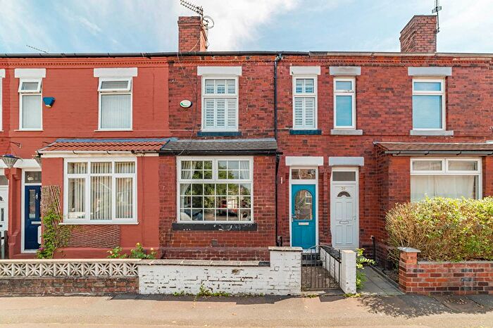 3 Bedroom Terraced House For Sale In Lonsdale Road, Levenshulme, Manchester, M19