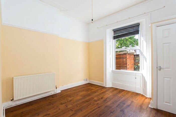 1 Bedroom Apartment For Sale In Neva Road, Weston-super-Mare, North Somerset, BS23