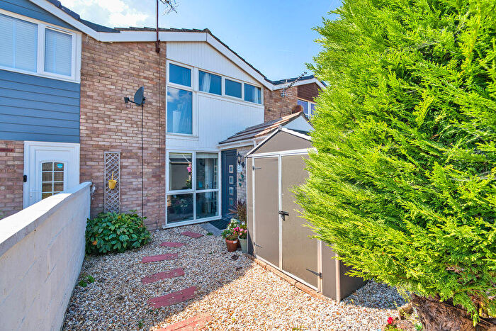 3 Bedroom Terraced House For Sale In Linnet Close, Worle - Superb Extended Home, BS22