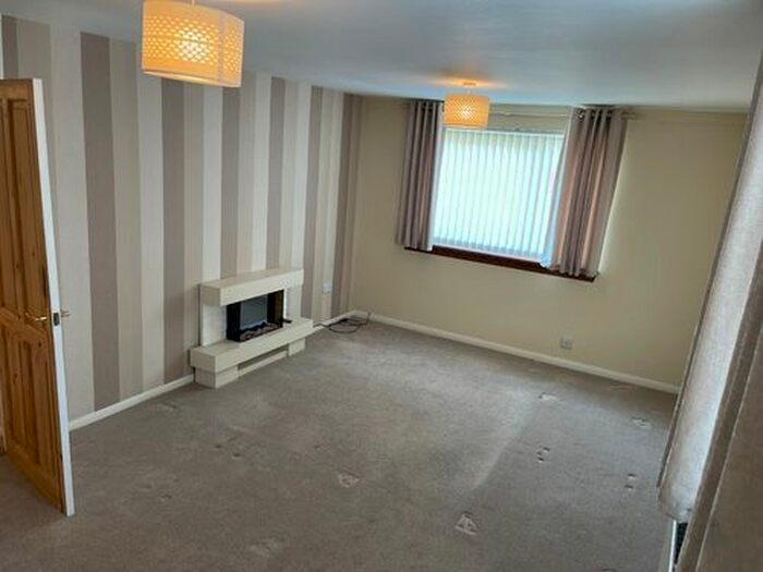 2 Bedroom Flat To Rent In Hill Place, Mayfield, Dalkeith, EH22