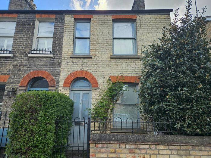 2 Bedroom Property To Rent In High Street, Chesterton, Cambridge, CB4