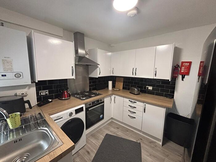 4 Bedroom House To Rent In Empress Road, Kensington, Liverpool, L7