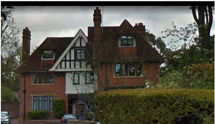 2 Bedroom Flat To Rent In Frithwood Avenue, Northwood, Greater London, HA6