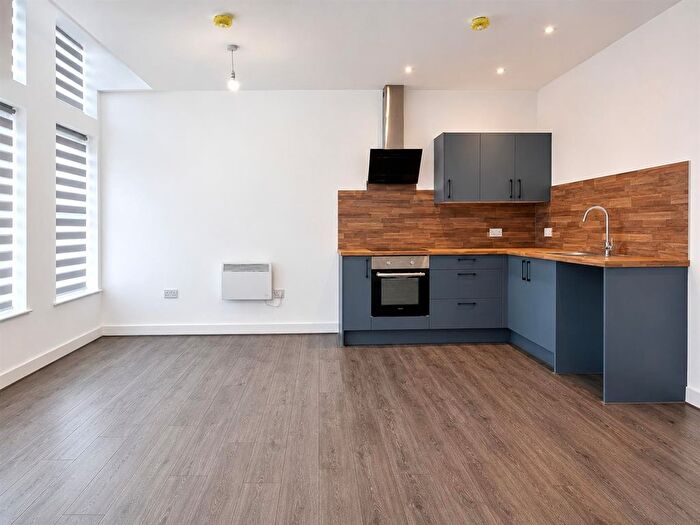 2 Bedroom Flat To Rent In Bradshawgate, Leigh, Wigan, Wigan, WN7