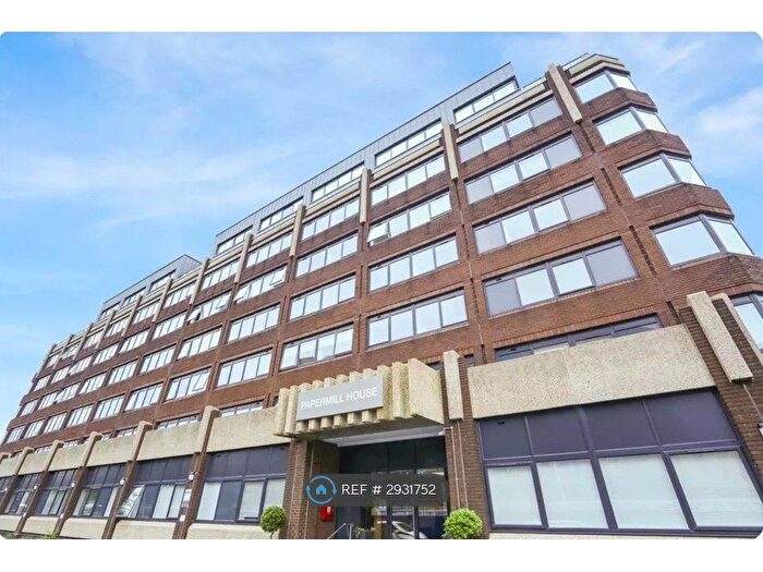 1 Bedroom Flat To Rent In Papermill House, Romford, RM1