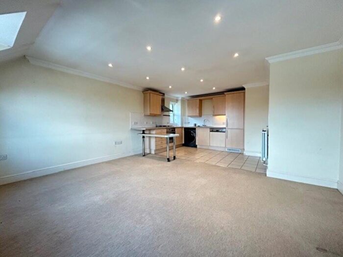 2 Bedroom Apartment To Rent In William Street, Swindon, Wiltshire, SN1