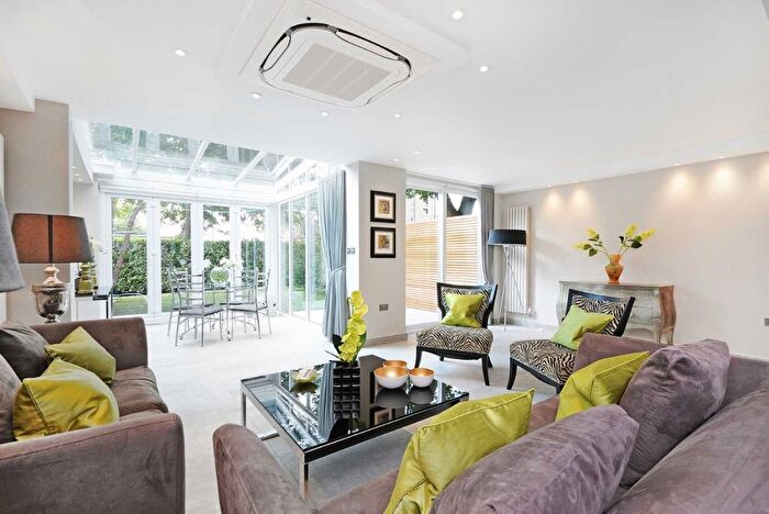 4 Bedroom End Terrace House To Rent In Court Close, St. Johns Wood Park, London, NW8