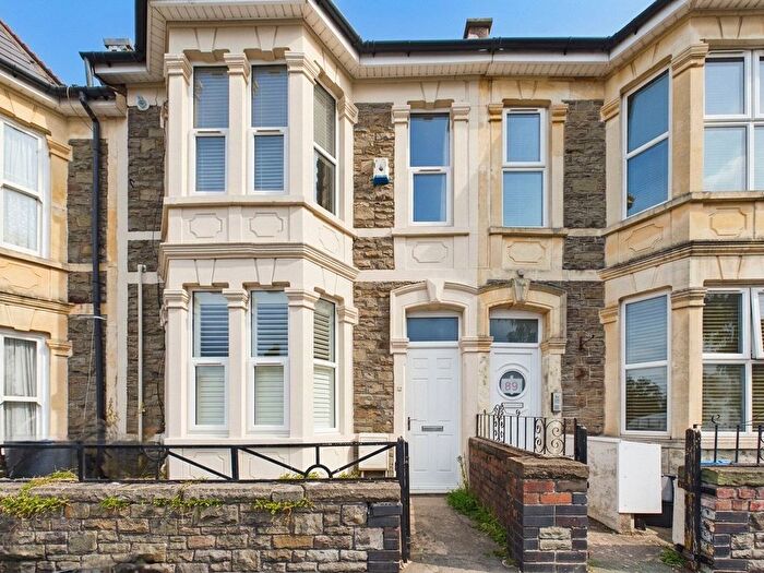 2 Bedroom Flat For Sale In Beaufort Road, St George, Bristol, BS5