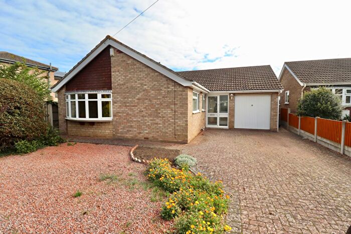 3 Bedroom Detached Bungalow For Sale In Keeble Drive, Washingborough, LN4