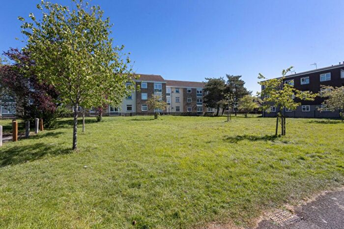 2 Bedroom Apartment For Sale In Nuffield Road, Headington, OX3