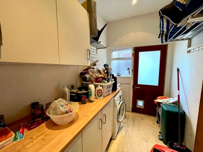 4 Bedroom Semi-Detached House To Rent In St Johns Road, Old Trafford, M16