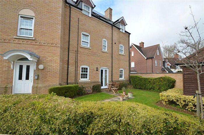 2 Bedroom Flat To Rent In Heronslee, Shefford, Beds, SG17