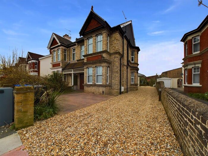 Studio To Rent In Broadwater Road, Worthing, BN14