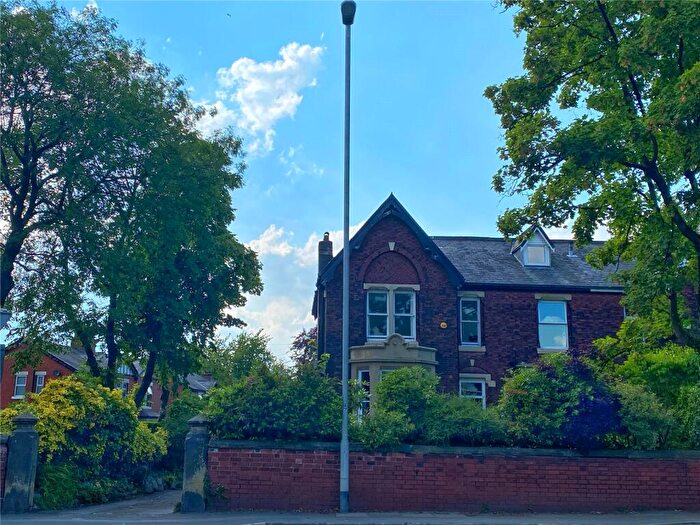 6 Bedroom Semi Detached House For Sale In Manchester Road, Hopwood, Greater Manchester, OL10