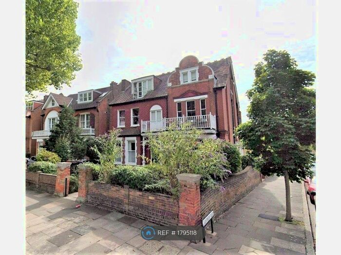 2 Bedroom Flat To Rent In Woodville Gardens, London, W5