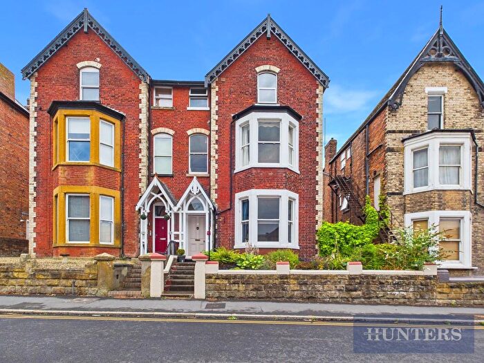 6 Bedroom Semi-Detached House For Sale In West Street, Scarborough, YO11
