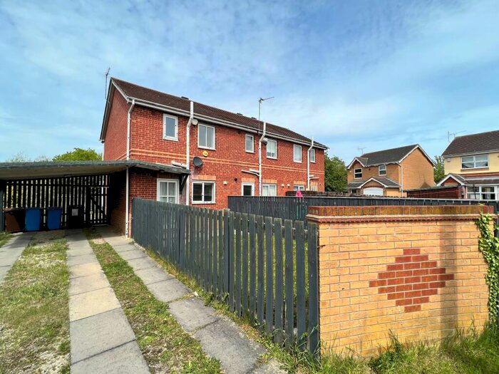 2 Bedroom End Of Terrace House To Rent In Foxglove Close, Kingswood, Hull, East Riding Of Yorkshire, HU7