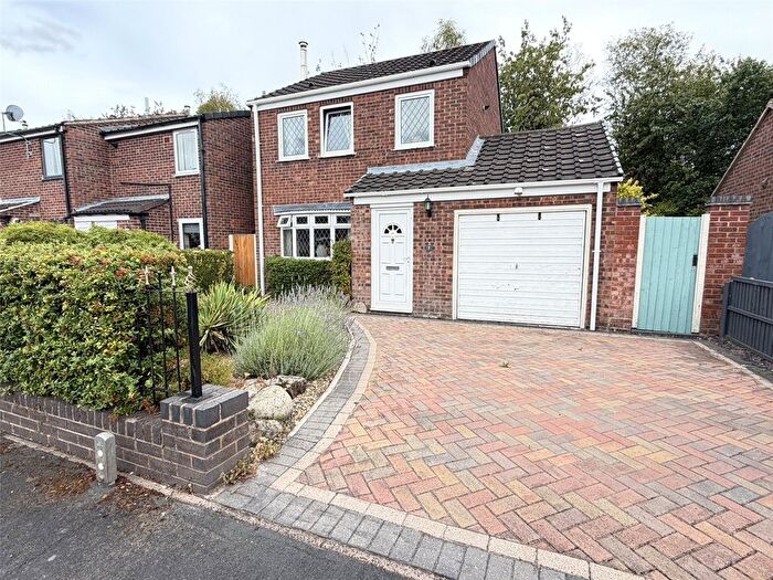 3 Bedroom Detached House For Sale In White Horse Close, Dawley, Telford, Shropshire, TF4