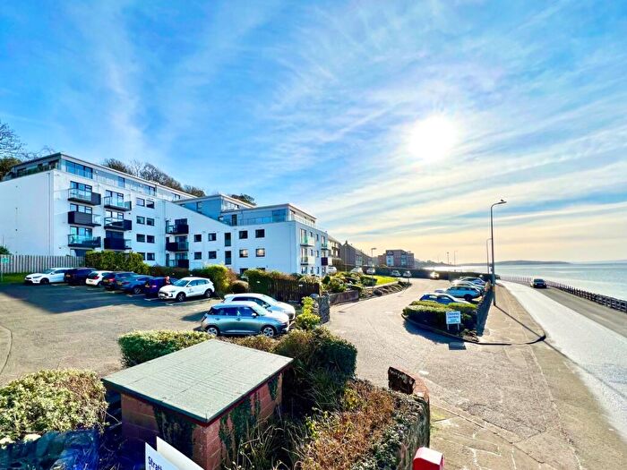 2 Bedroom Flat For Sale In Chaseley Gardens, Skelmorlie, PA17