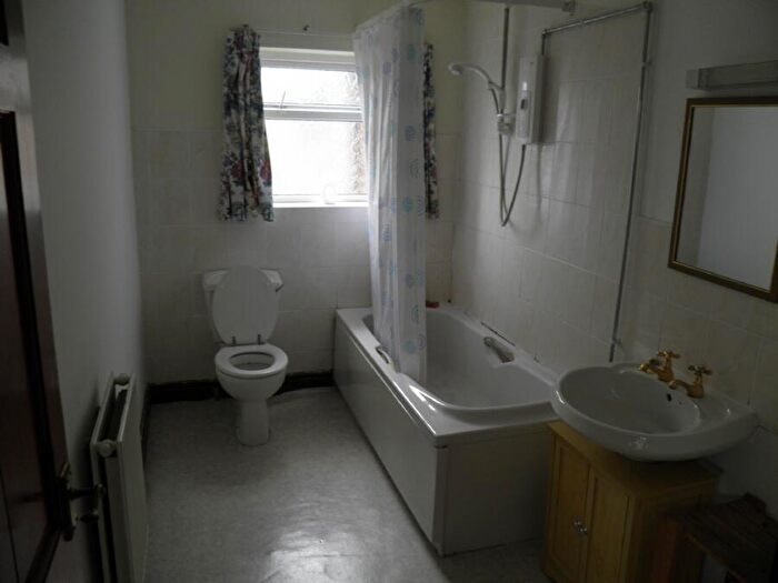 1 Bedroom Terraced House To Rent In Victoria Street, Ripley, Derbyshire, DE5
