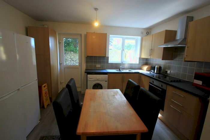 5 Bedroom Semi-Detached House To Rent In St Mary Magdalene Street, Brighton, BN2