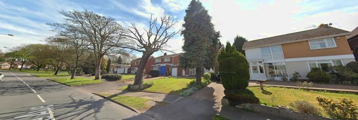 3 Bedroom Detached House To Rent In Lake Avenue, Walsall, WS5