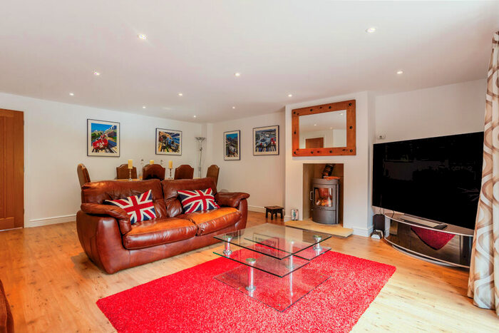 4 Bedroom Detached House For Sale In The Close, Epwell, OX15