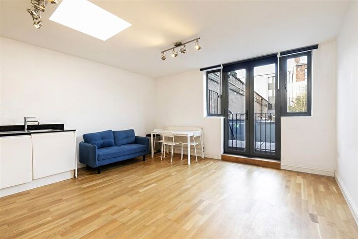 2 Bedroom Flat To Rent In Camden High Street, London, NW1