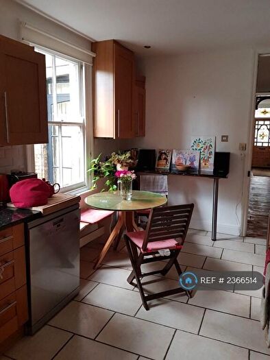 3 Bedroom Terraced House To Rent In Wood Street, Norwich, NR1