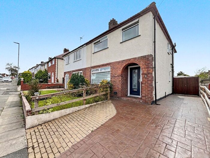 3 Bedroom Semi-Detached House For Sale In Sunny Bank Road, Bury, BL9