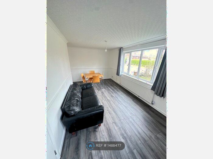 4 Bedroom End Of Terrace House To Rent In High Dells, Hatfield, AL10