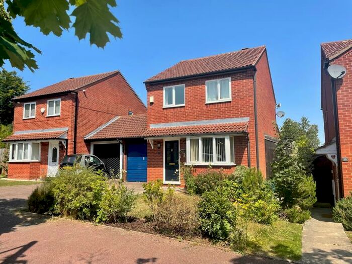 3 Bedroom Detached House To Rent In Attingham Hill, Great Holm, MK8