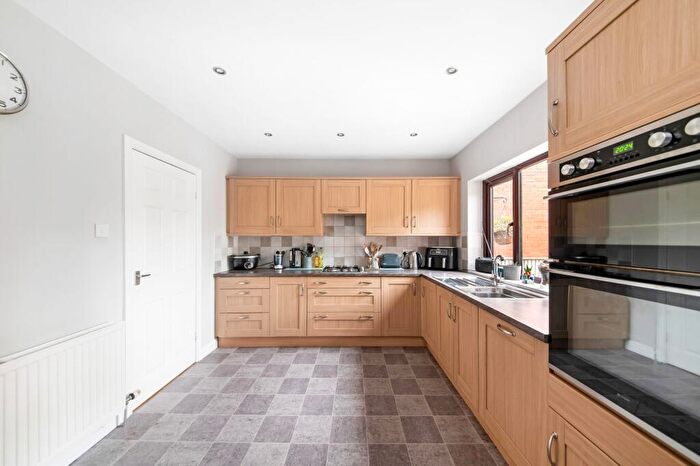 4 Bedroom Detached House For Sale In Vivien House, Spencer Street, Skelmanthorpe, HD8