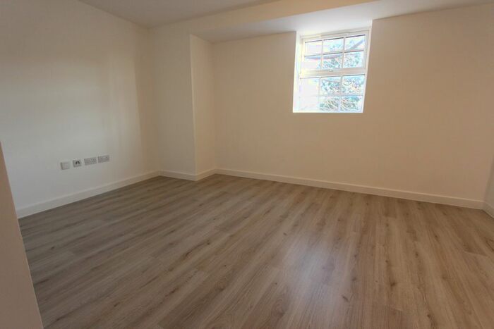 2 Bedroom Flat To Rent In Mill Street, Maidstone, ME15