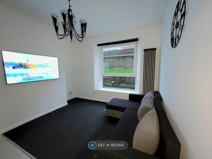 2 Bedroom Flat To Rent In Menzies Road, Aberdeen, AB11